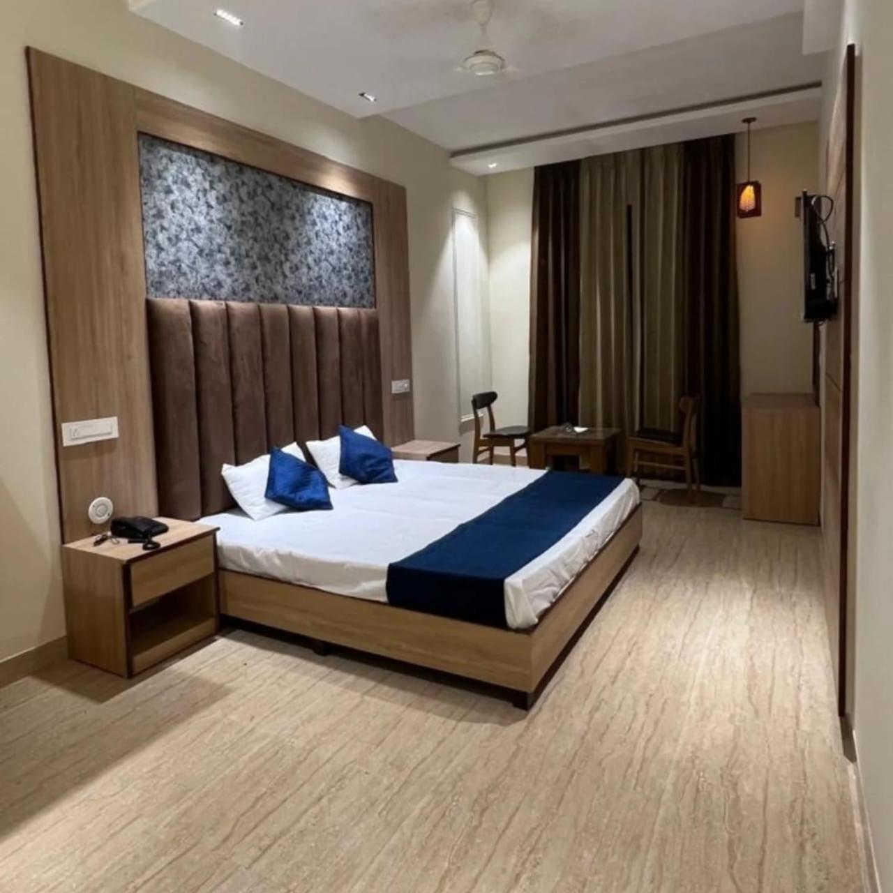 The Hotel Soho Zirakpur Luaran gambar